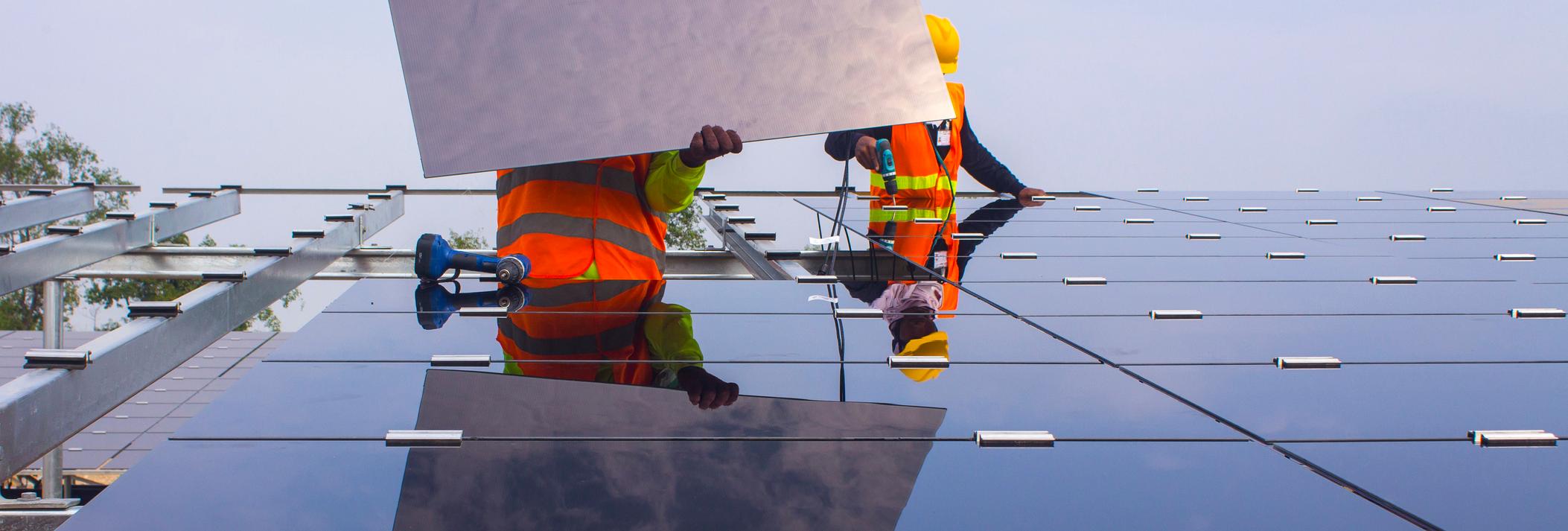 Permisos de obra para instalar placas solares: ¿en qué Comunidades Autónomas son necesarios?